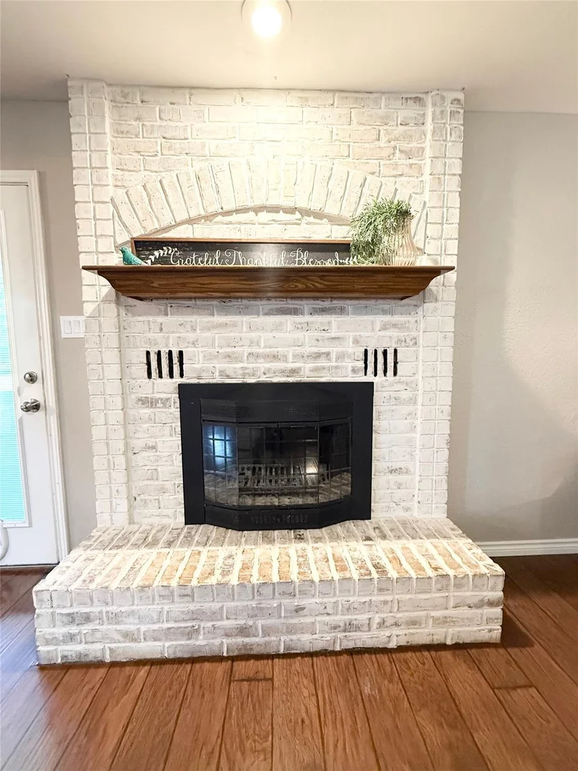 Photo of 405 Erie DR
