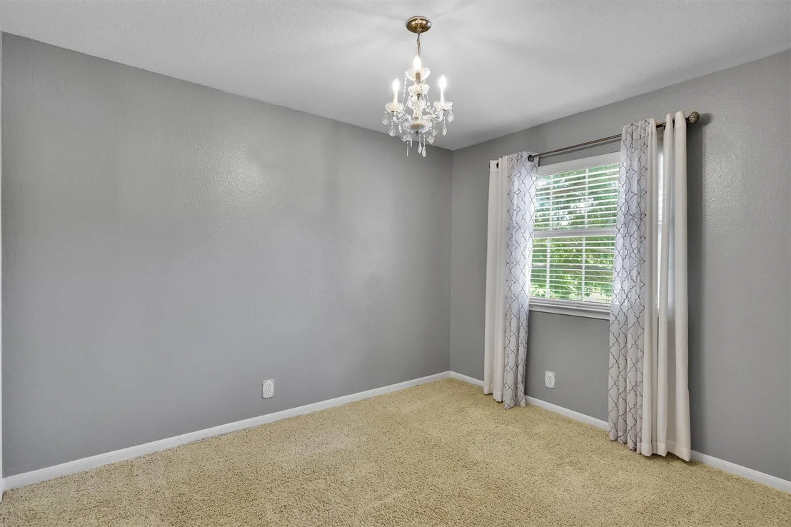 Photo of 2008 QUAIL VALLEY DR