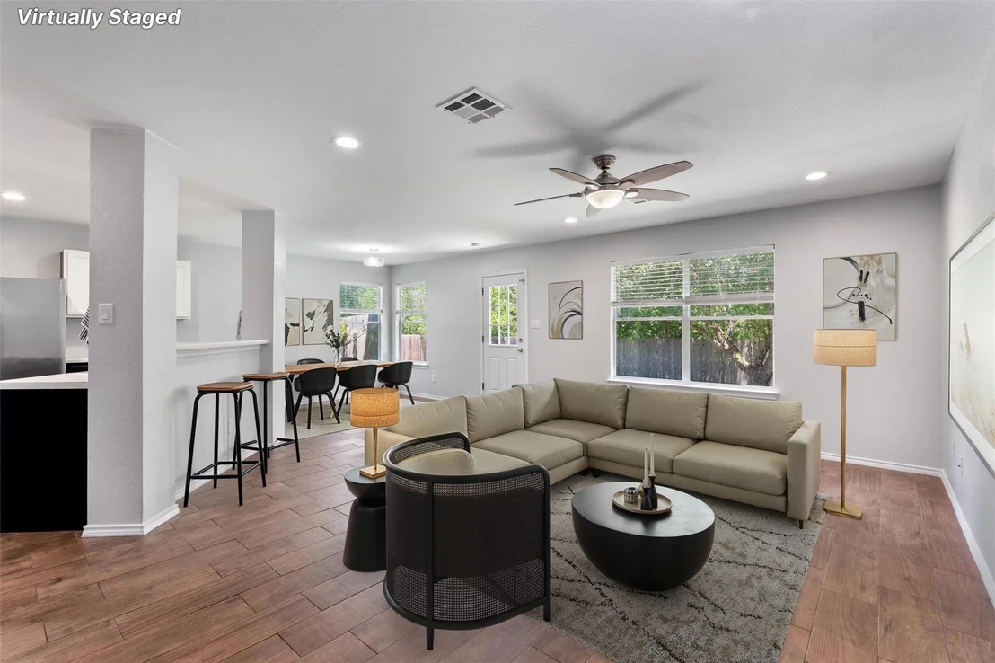 Photo of 620 Lavaca LOOP