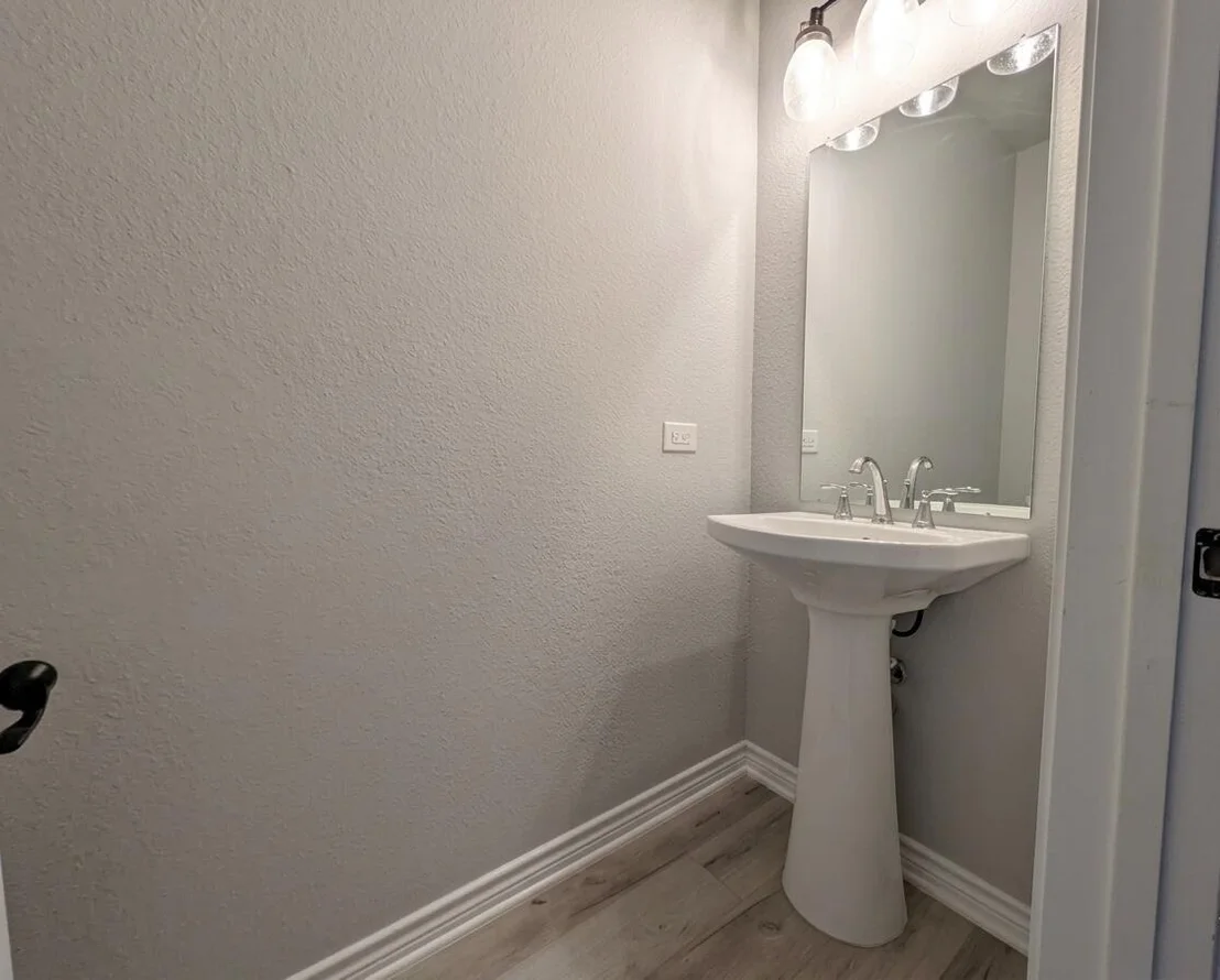 Photo of 104 Donnie DR