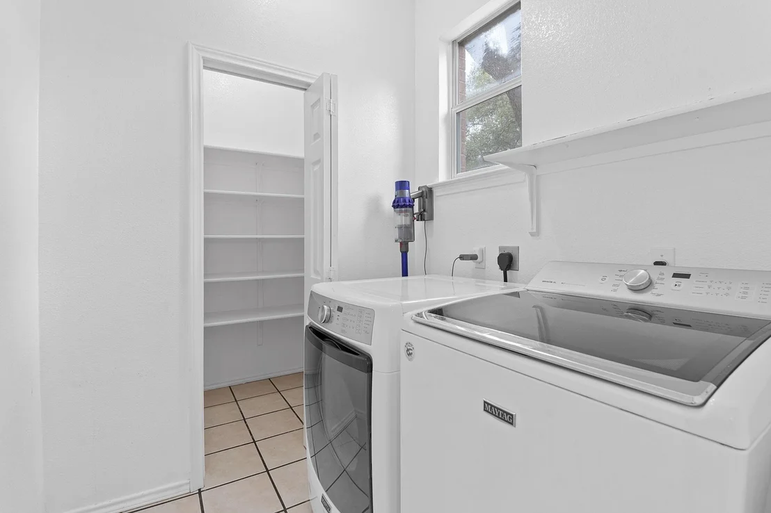 Photo of 1804 Clay LN