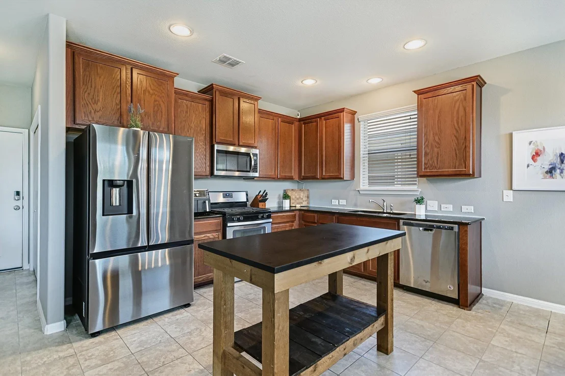 Photo of 225 Vestral RD