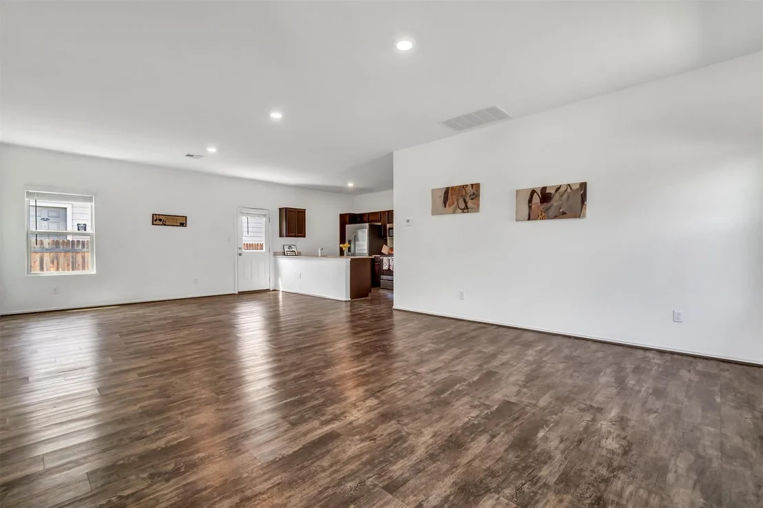 Photo of 771 Circle WAY