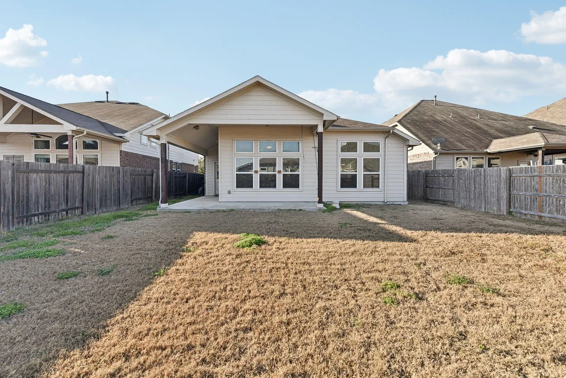 Photo of 225 Shirley DR