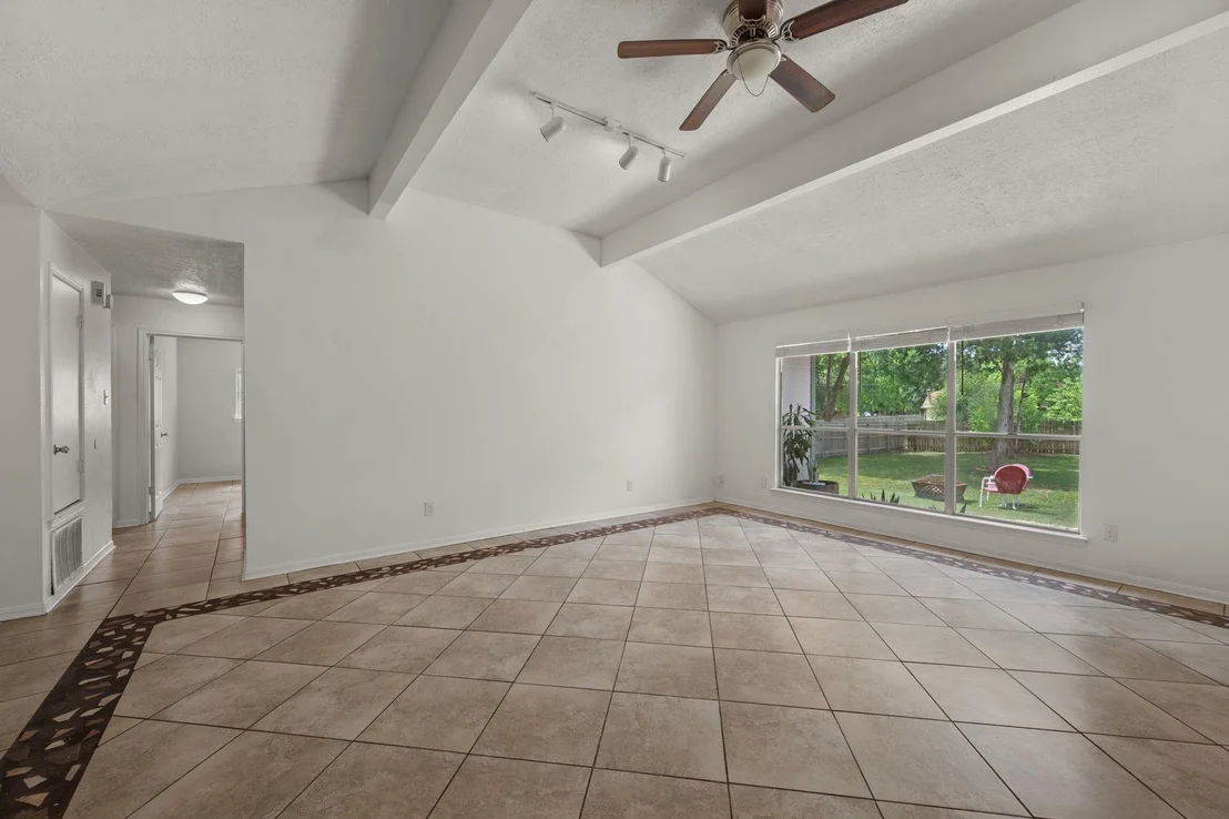 Photo of 1605 Quail Run RD