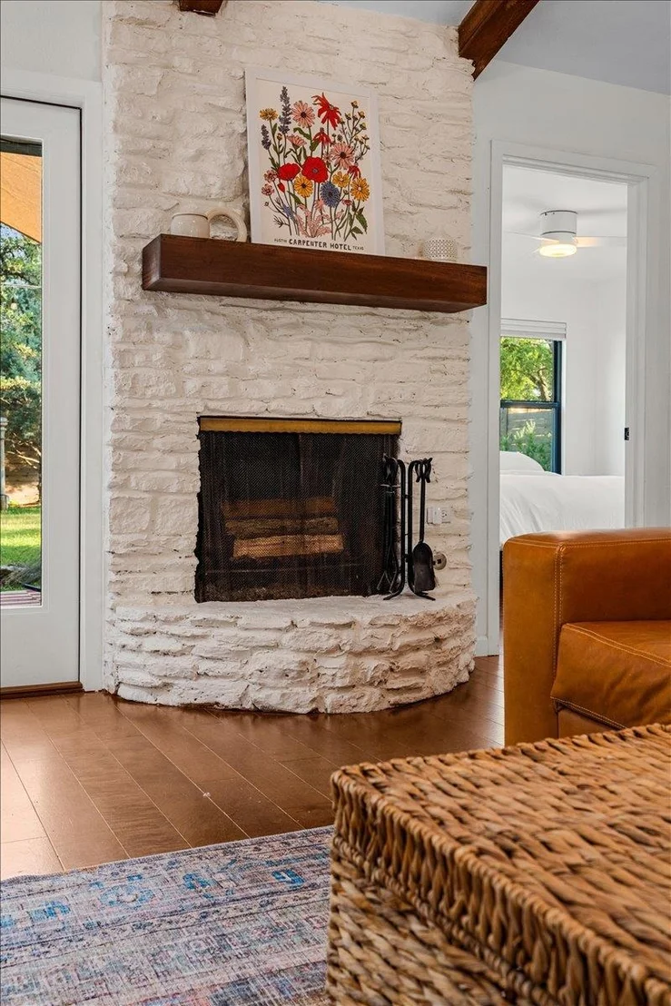 Photo of 6905 Whispering Oaks DR
