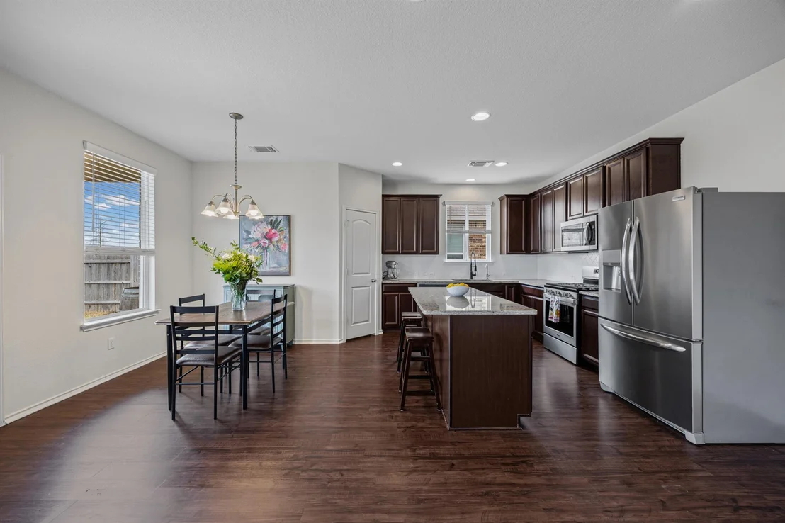 Photo of 332 Bayberry CIR
