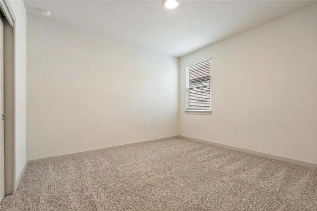 Photo of 7410 Sagira PATH