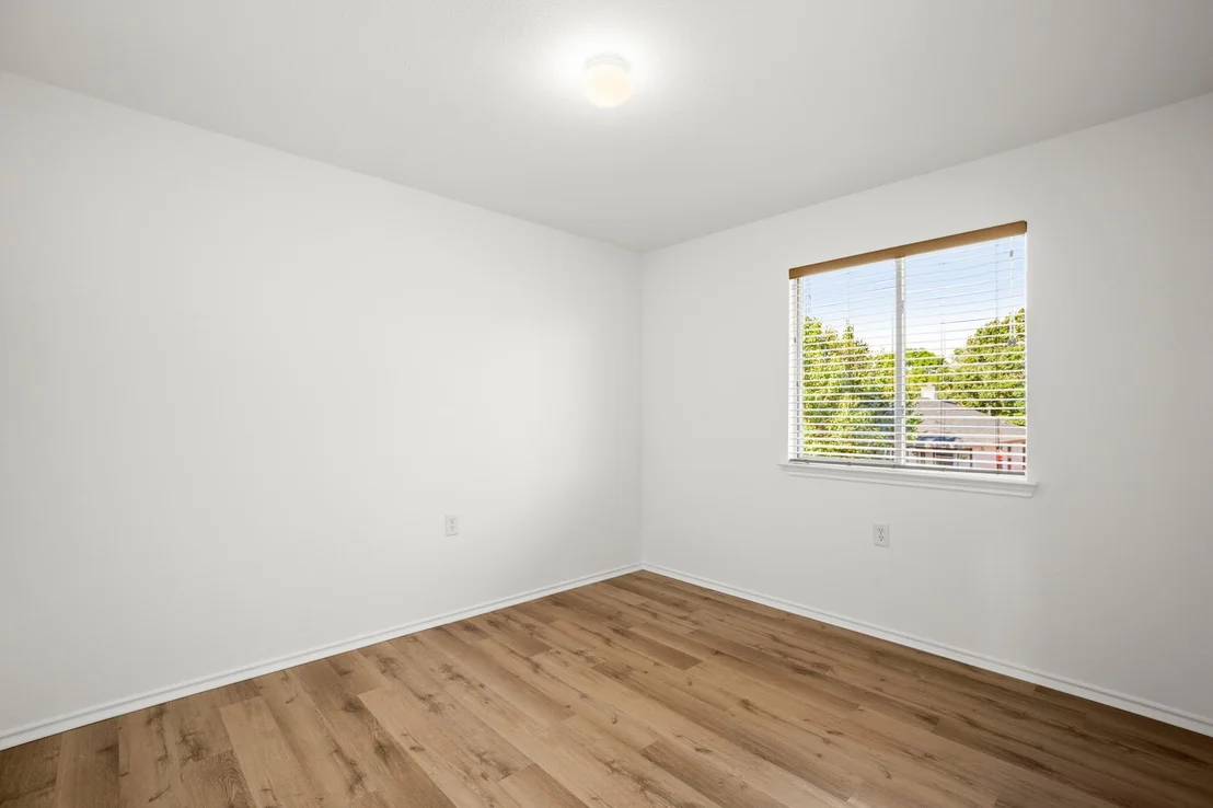 Photo of 11302 Robert Wooding DR