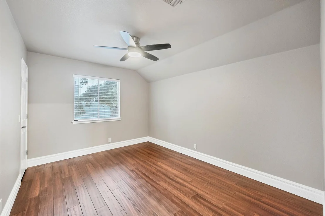 Photo of 1851 Greening WAY