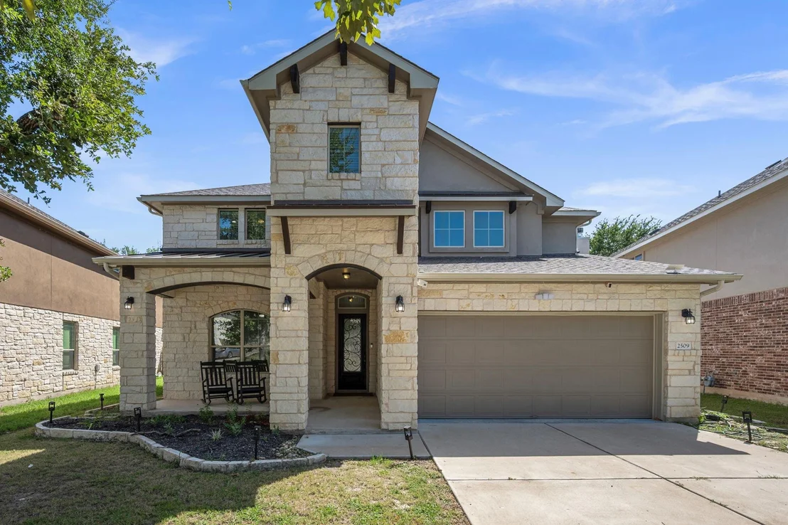 Photo of 2509 Etta May LN