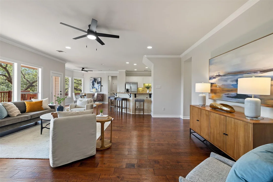 Photo of 604 N River Hills RD