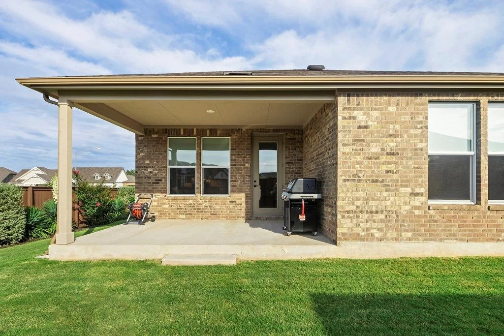 Photo of 136 Slenderleaf DR