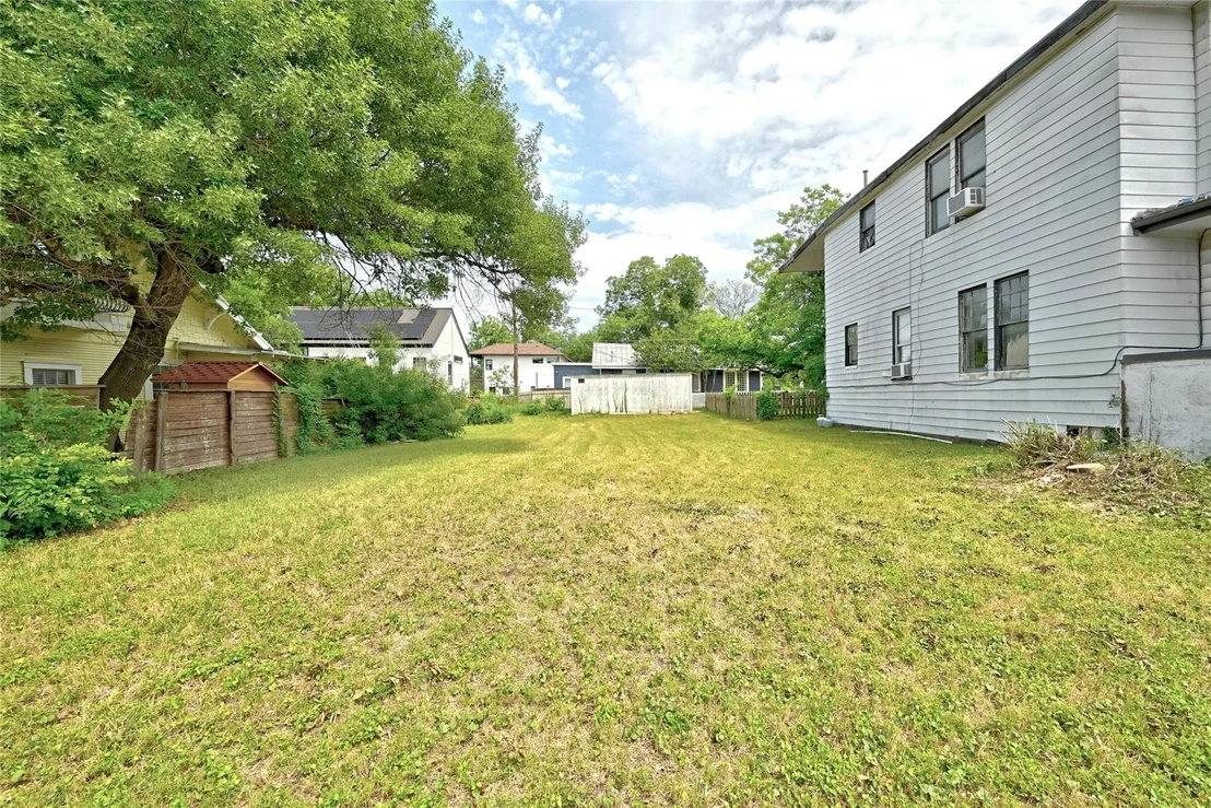 Photo of 1107 Travis Heights BLVD