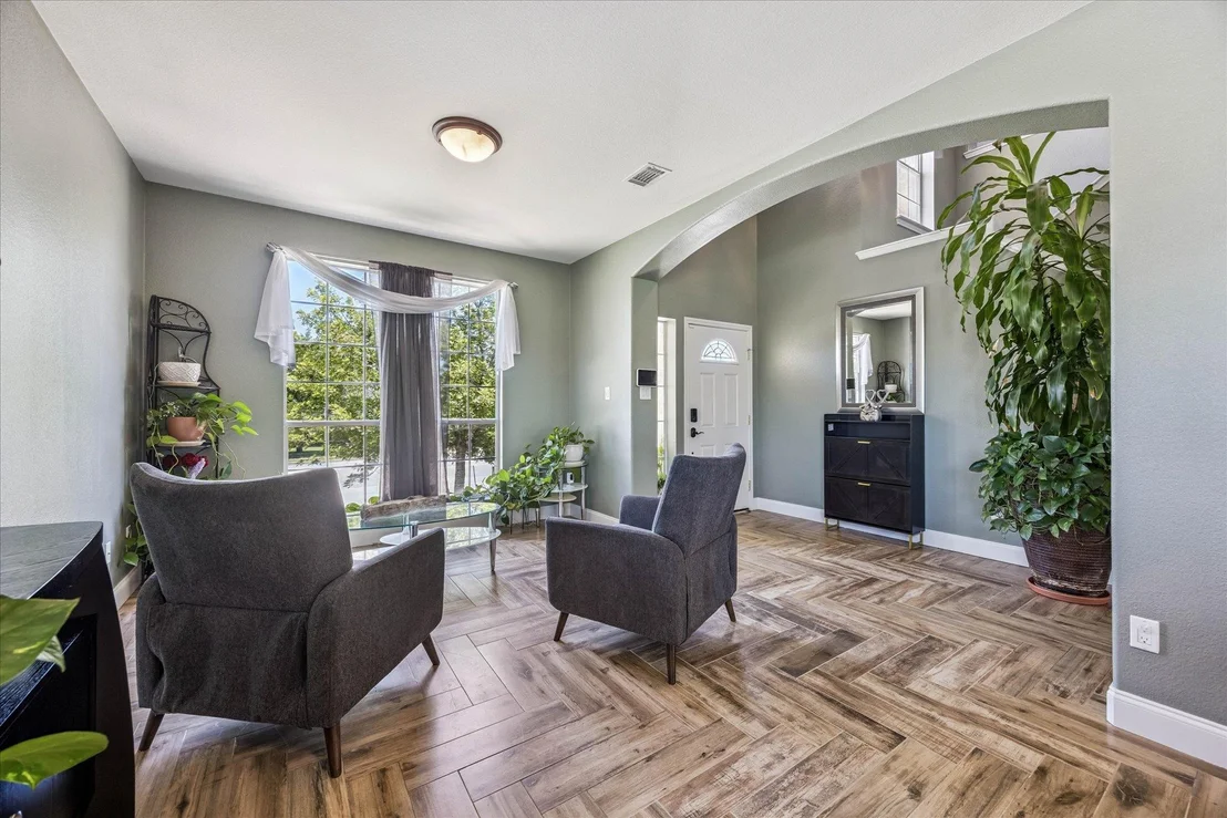 Photo of 643 Shadow Creek BLVD