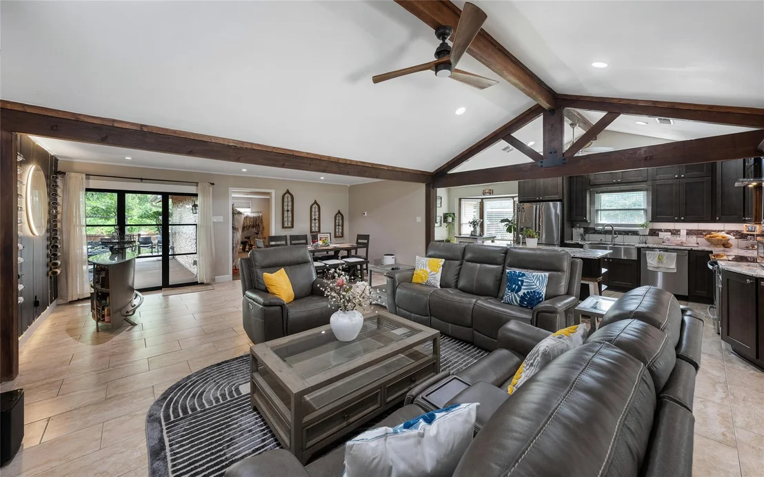 Photo of 301 Oak Ridge RD