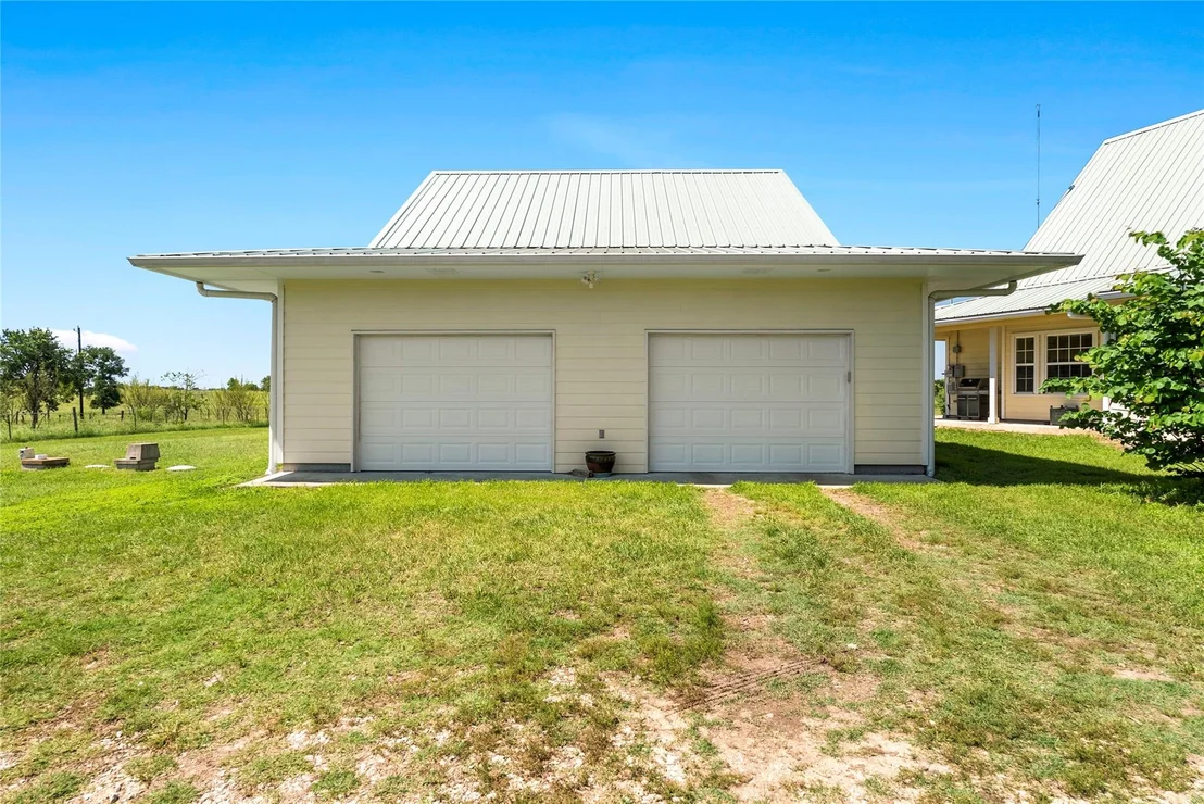 Photo of 928 Upper Elgin River RD