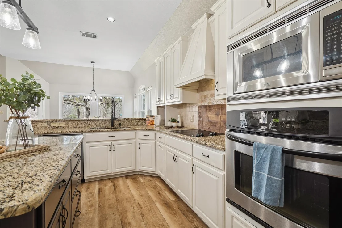 Photo of 30307 Oak Tree DR