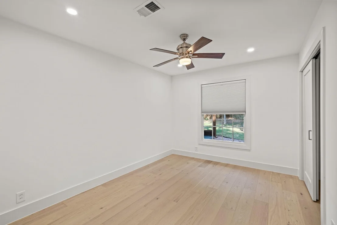 Photo of 2703 Oakhaven DR