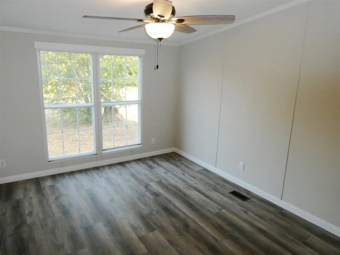 Photo of 1227 HIGHWAY 71 W
