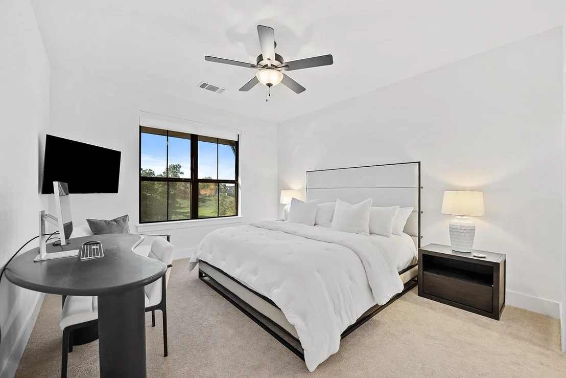 Photo of 645 Wolf Ridge RD