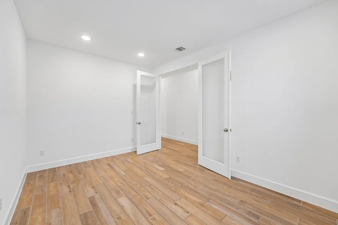 Photo of 133 Plumbago LOOP