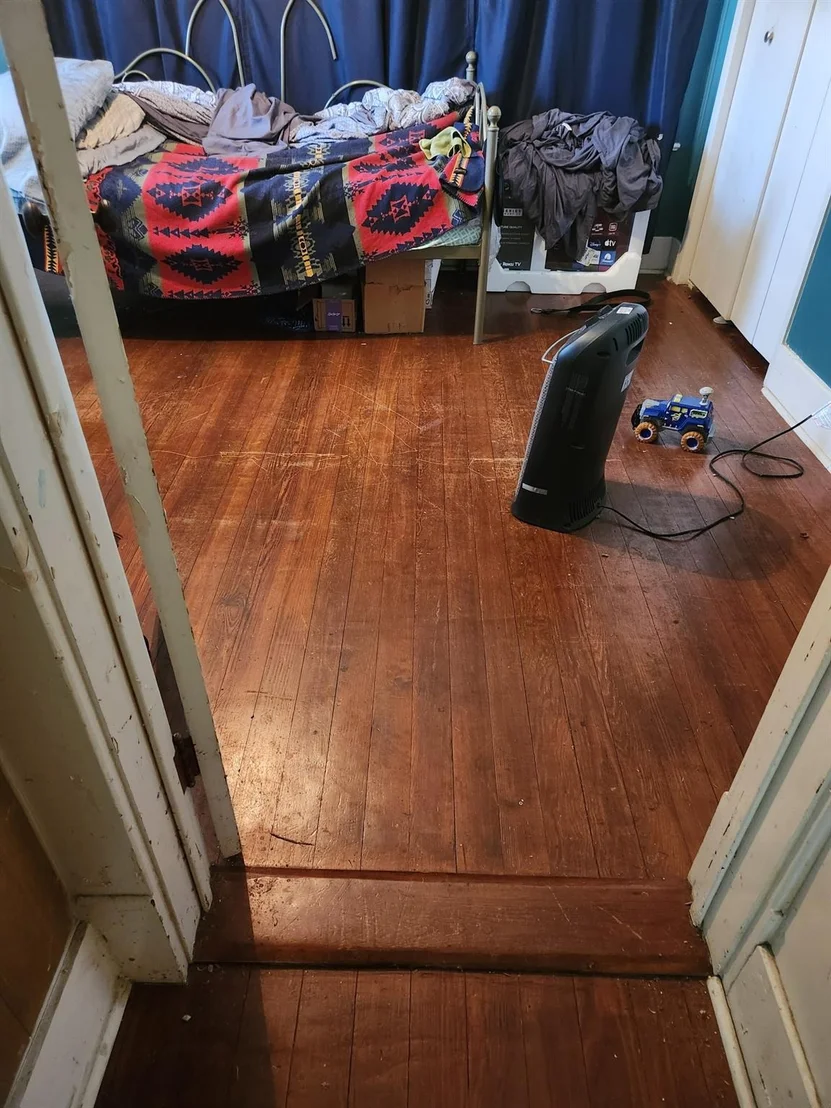 Photo of 502 W 4th ST