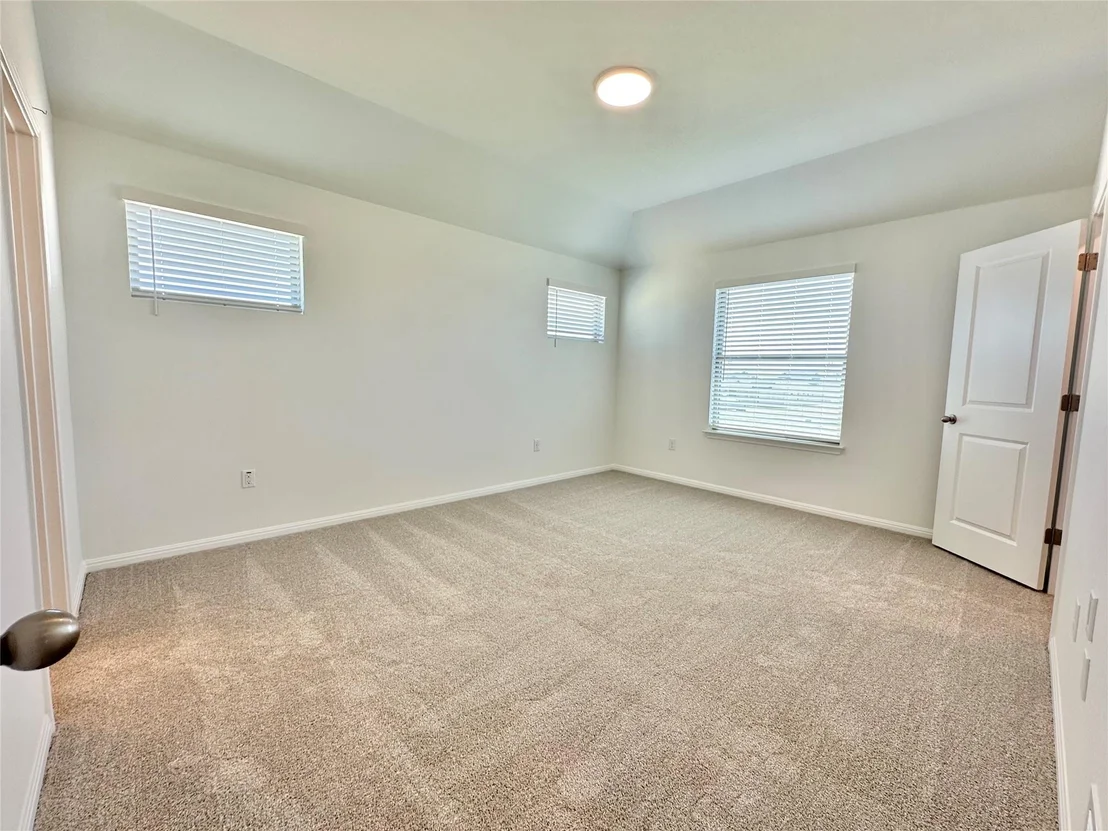 Photo of 295 Young ST