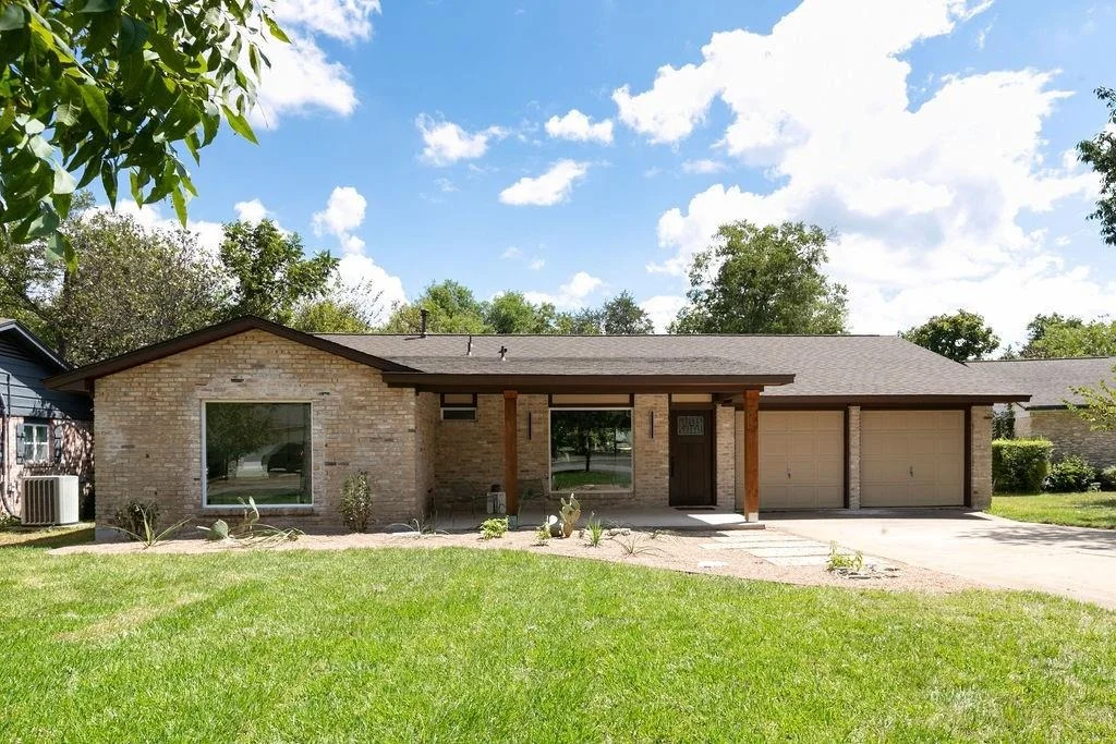 Photo of 2309 Village CIR
