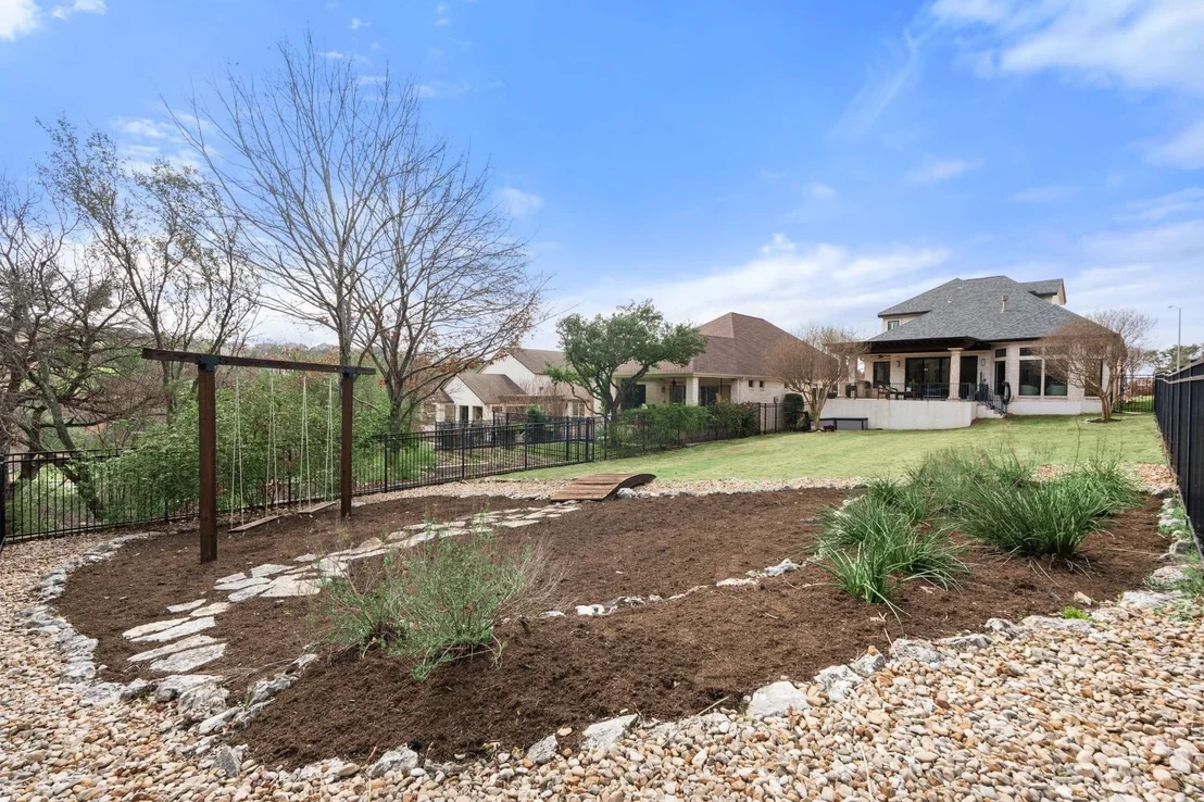 Photo of 3979 River Place BLVD