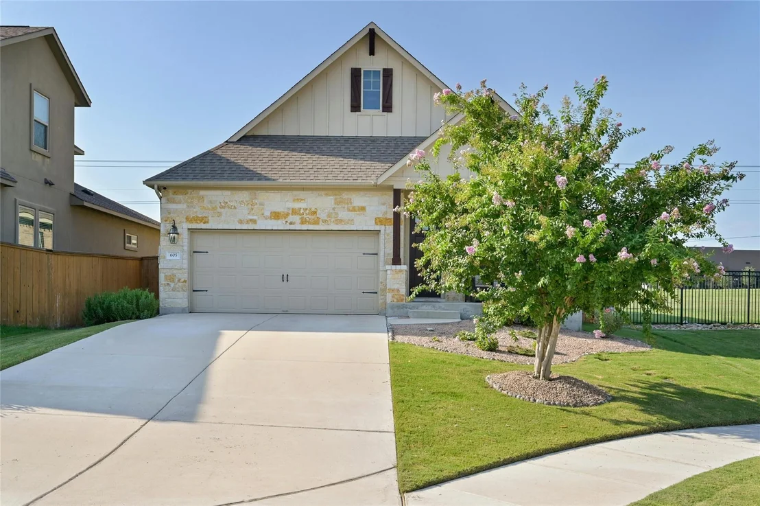 Photo of 605 Blue Agave LN