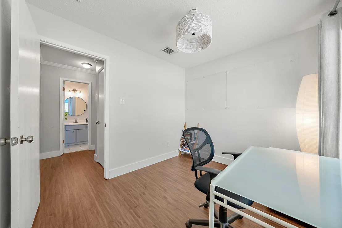 Photo of 3212 Darnell DR