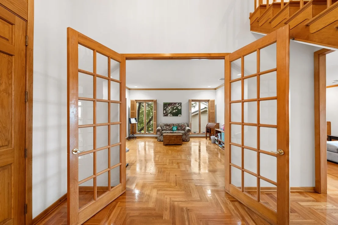 Photo of 5918 Mountain Villa DR