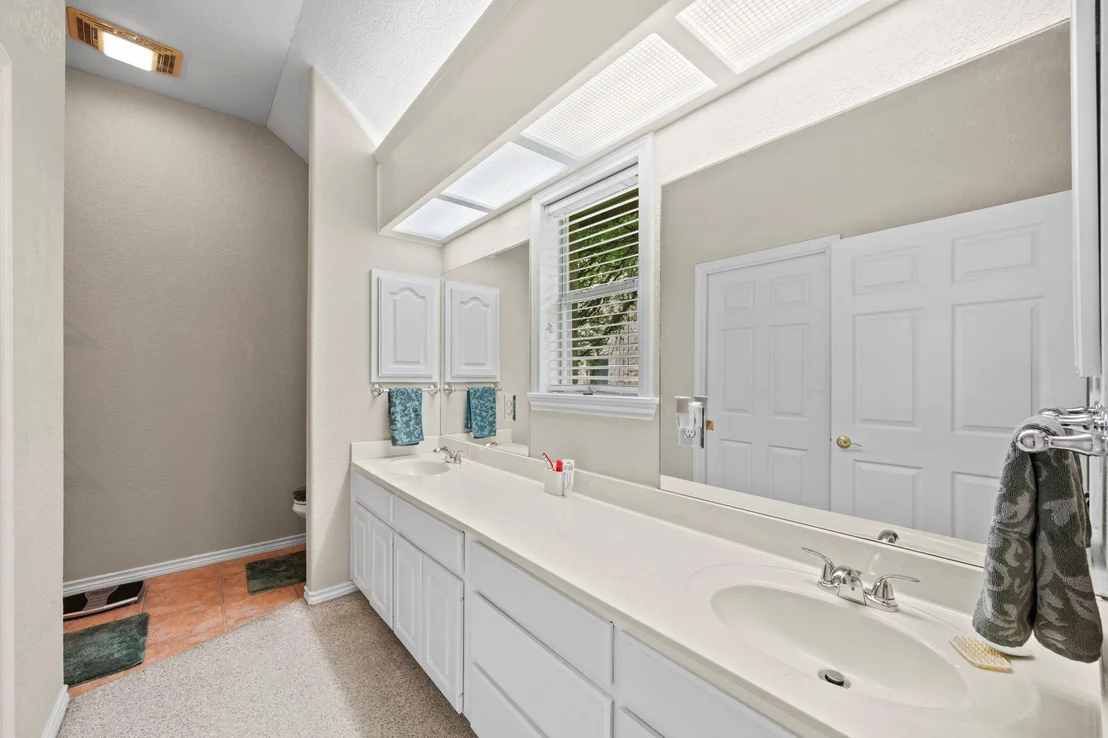 Photo of 107 Stacey LN
