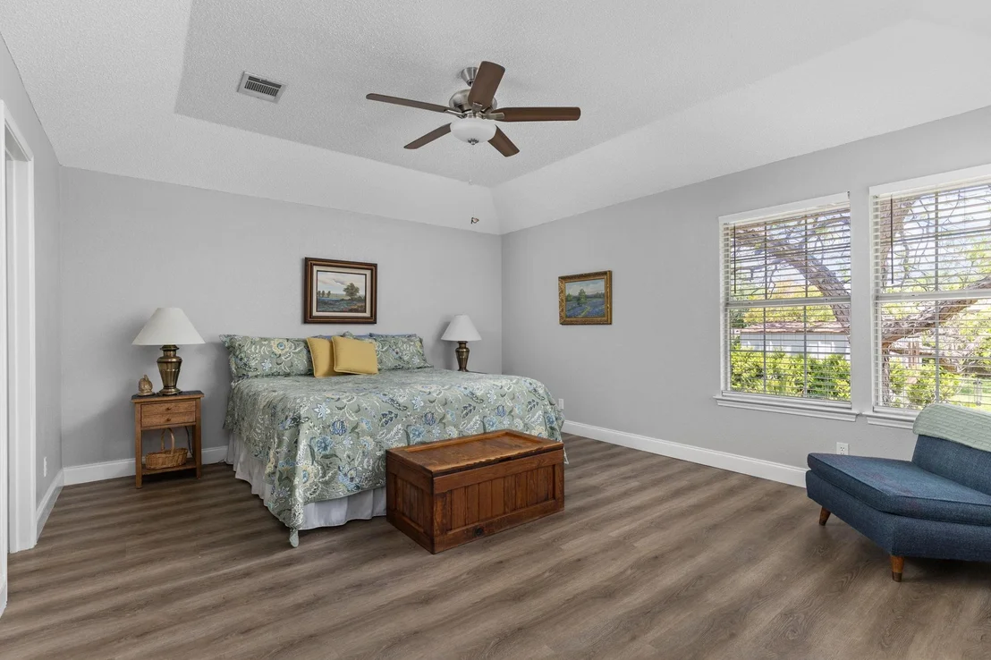 Photo of 1212 Willow Creek DR