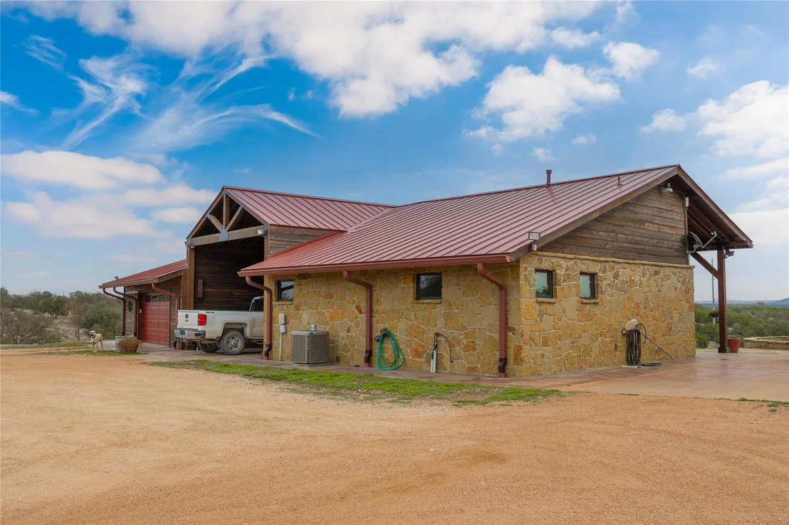 Photo of 165 County Road 412