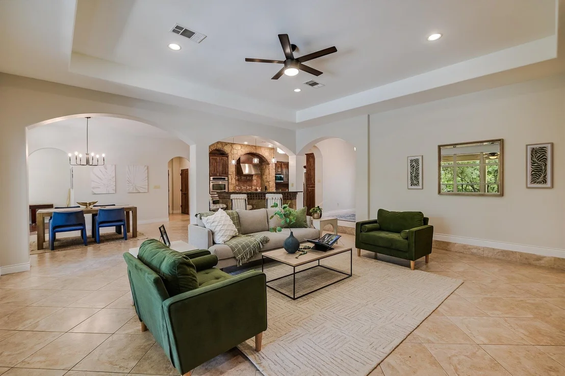 Photo of 524 Highland Spring LN