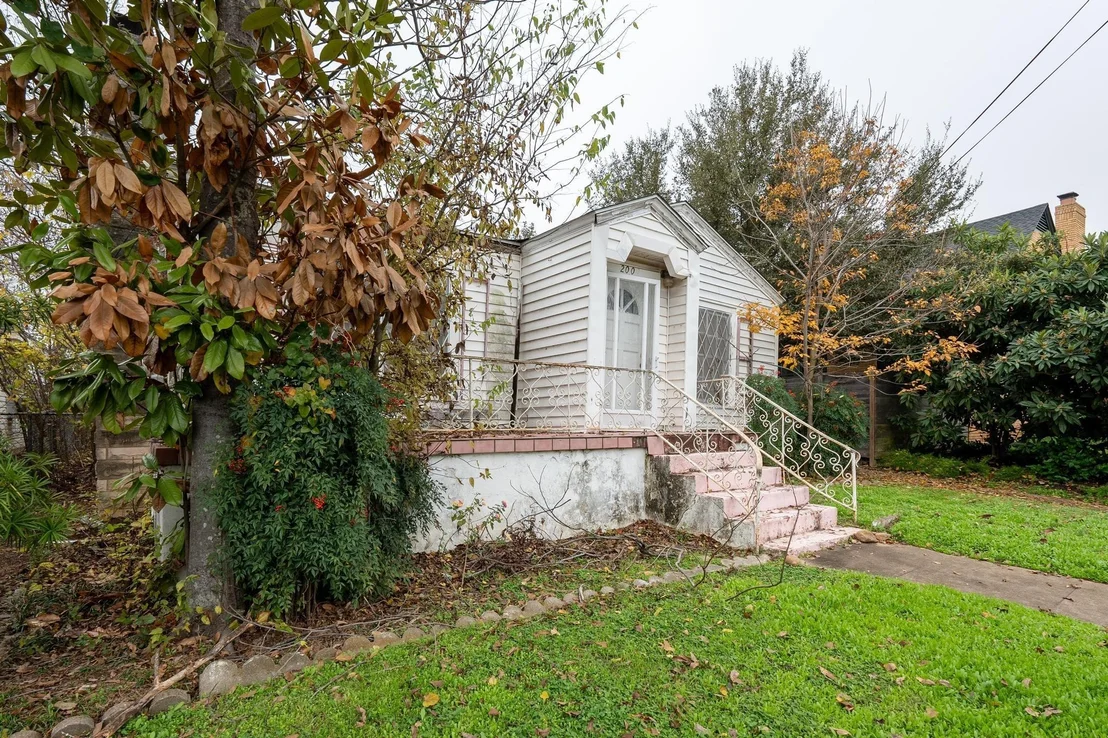 Photo of 2009 Hamilton Ave