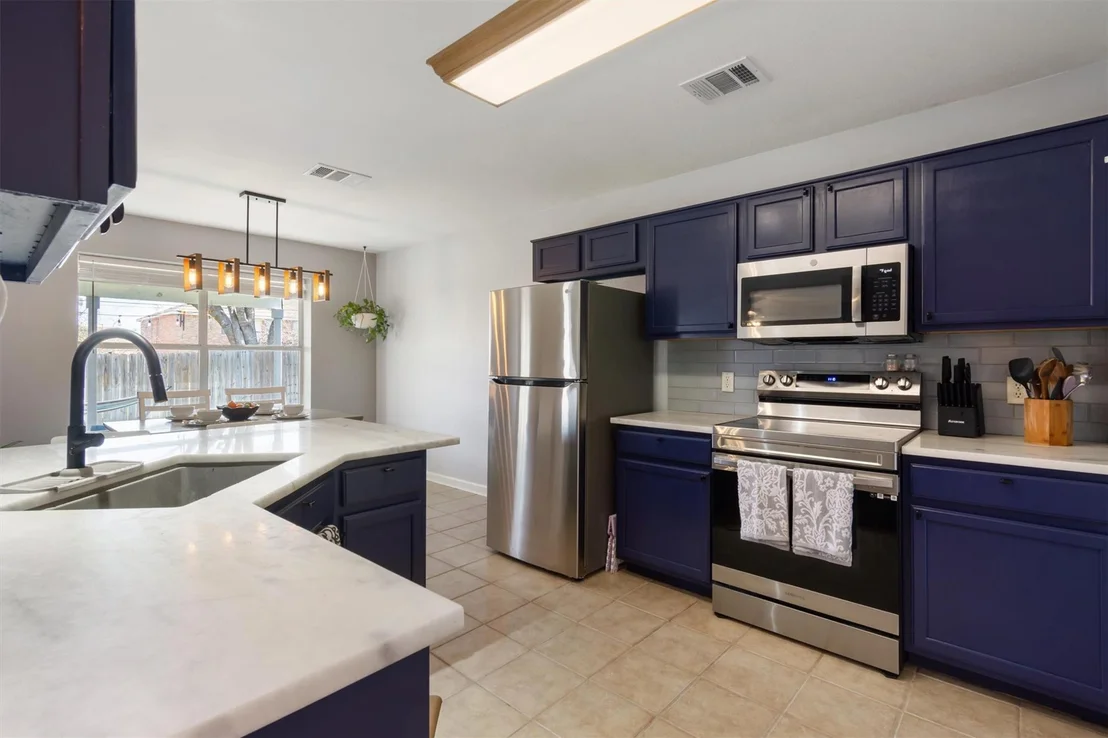 Photo of 2612 Georgian DR