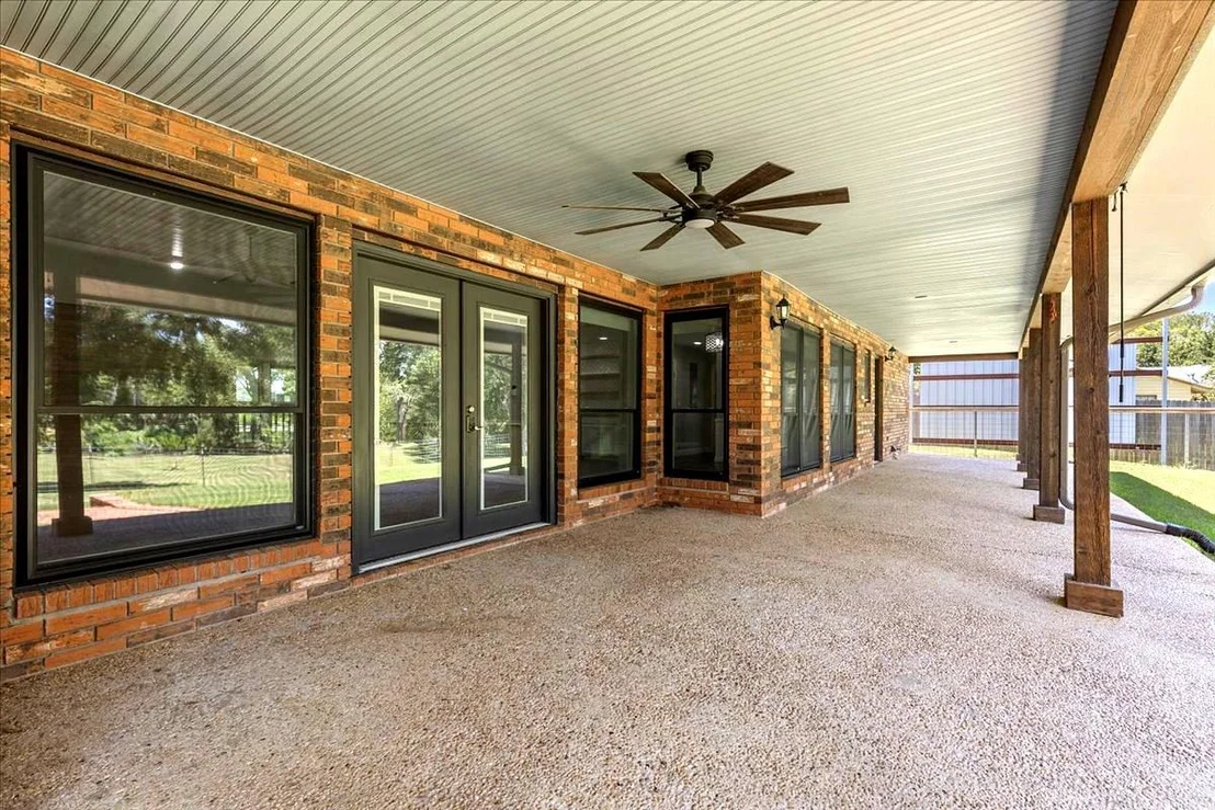 Photo of 154 Shoreline DR