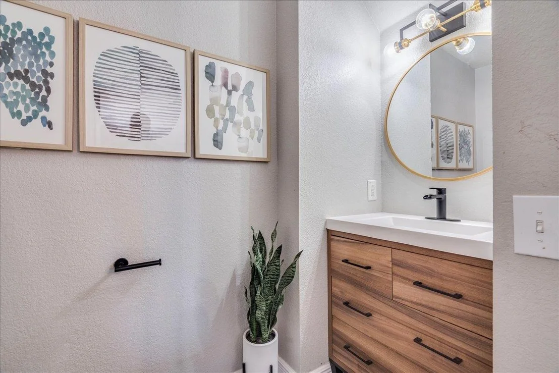 Photo of 7529 Cats Eye LN