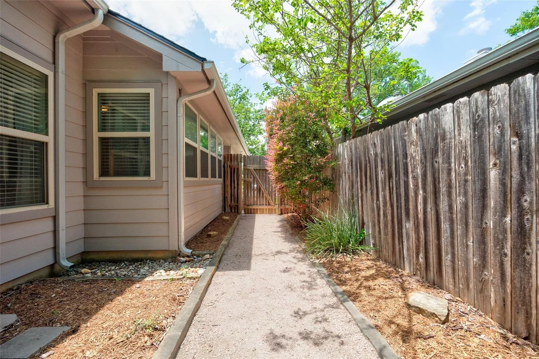 Photo of 14513 Robert I Walker BLVD