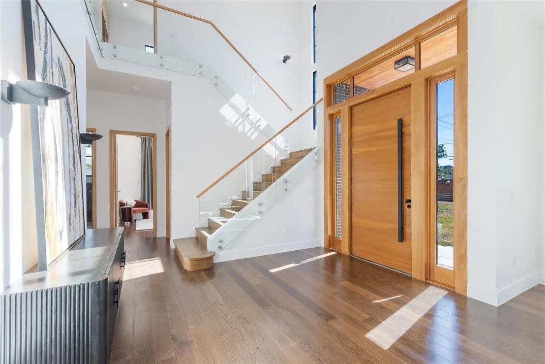 Photo of 1701 Saracen RD