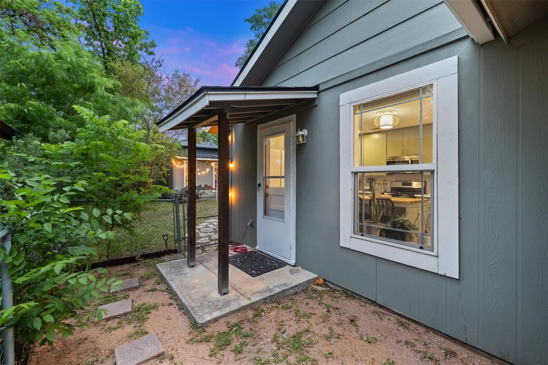 Photo of 3208 Goodwin Ave