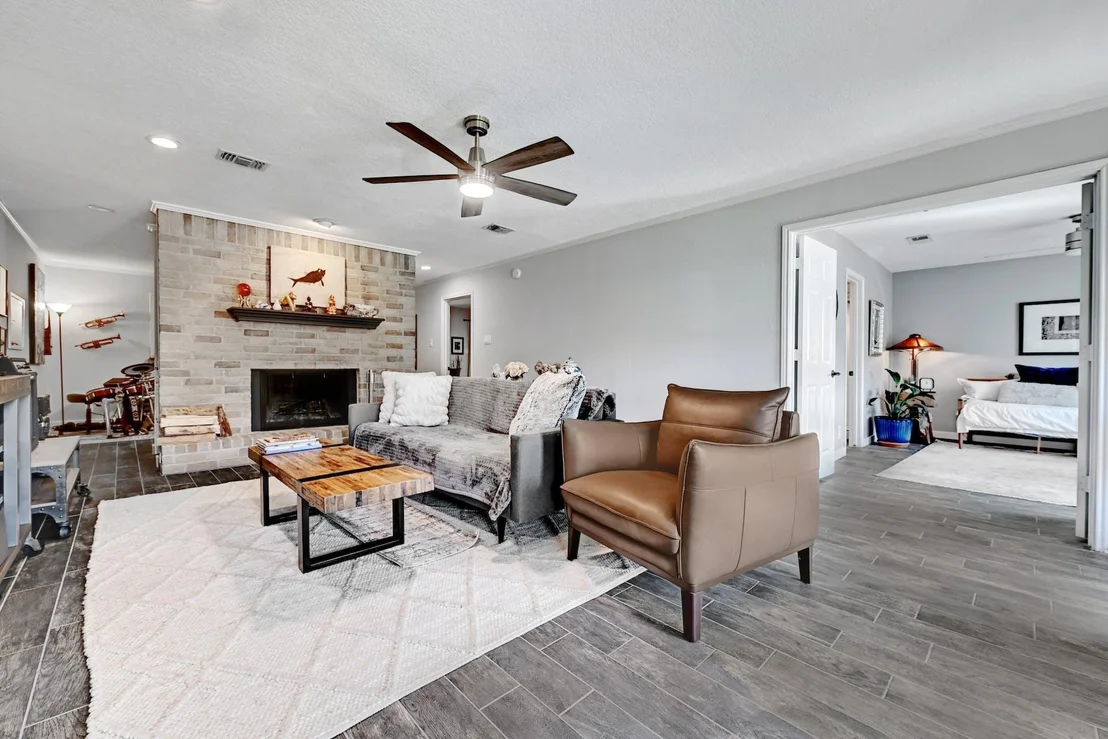 Photo of Unit C at 11133 Pinehurst DR