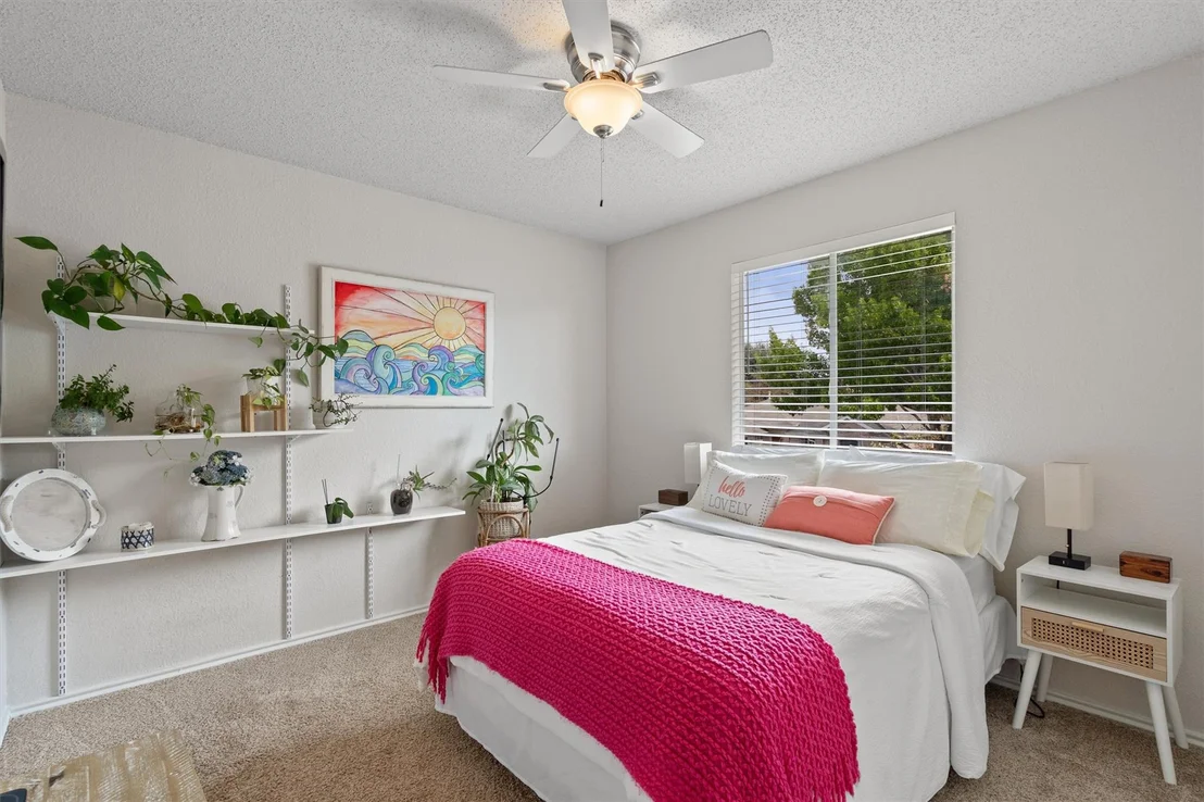 Photo of 1308 Honeysuckle LN