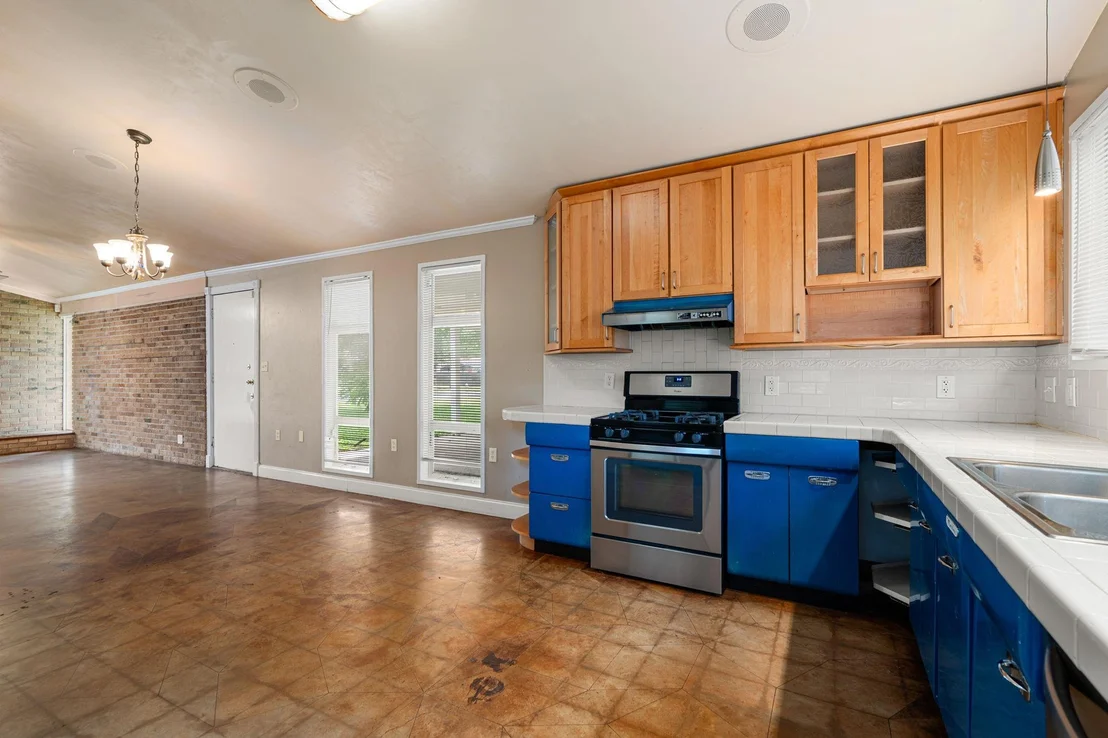 Photo of 2802 Perry LN