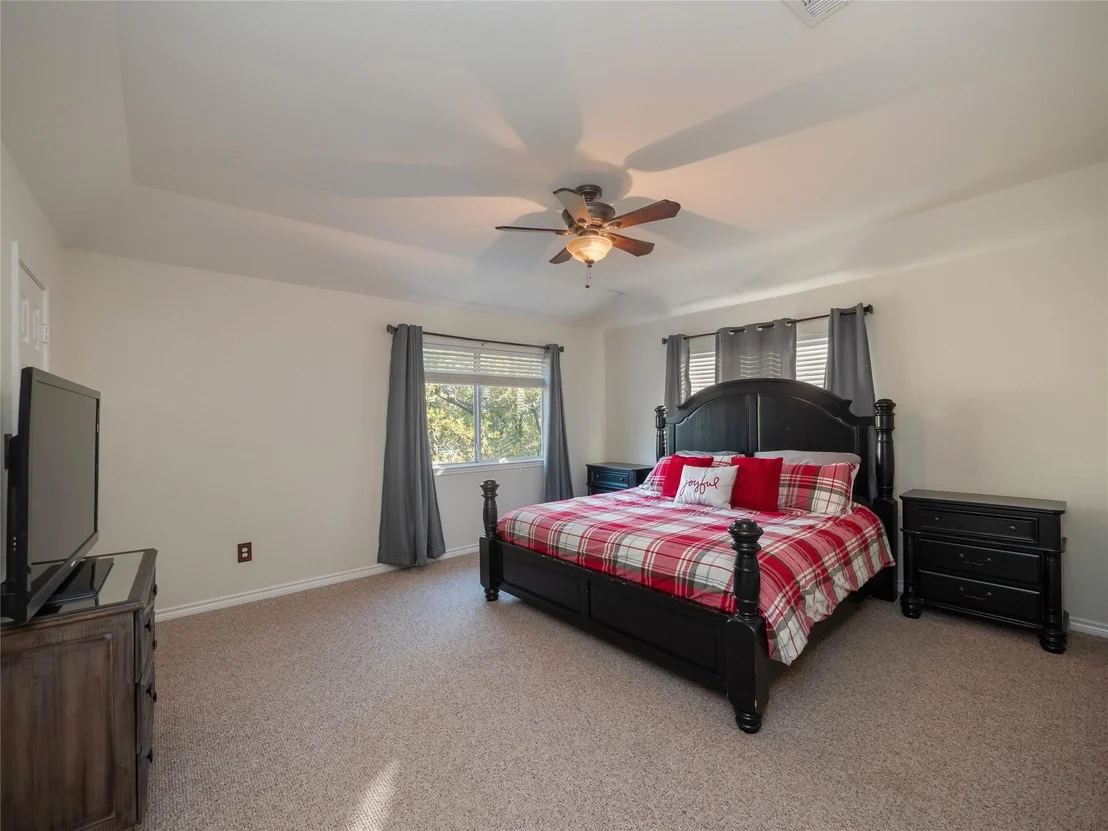 Photo of 533 Arbors CIR
