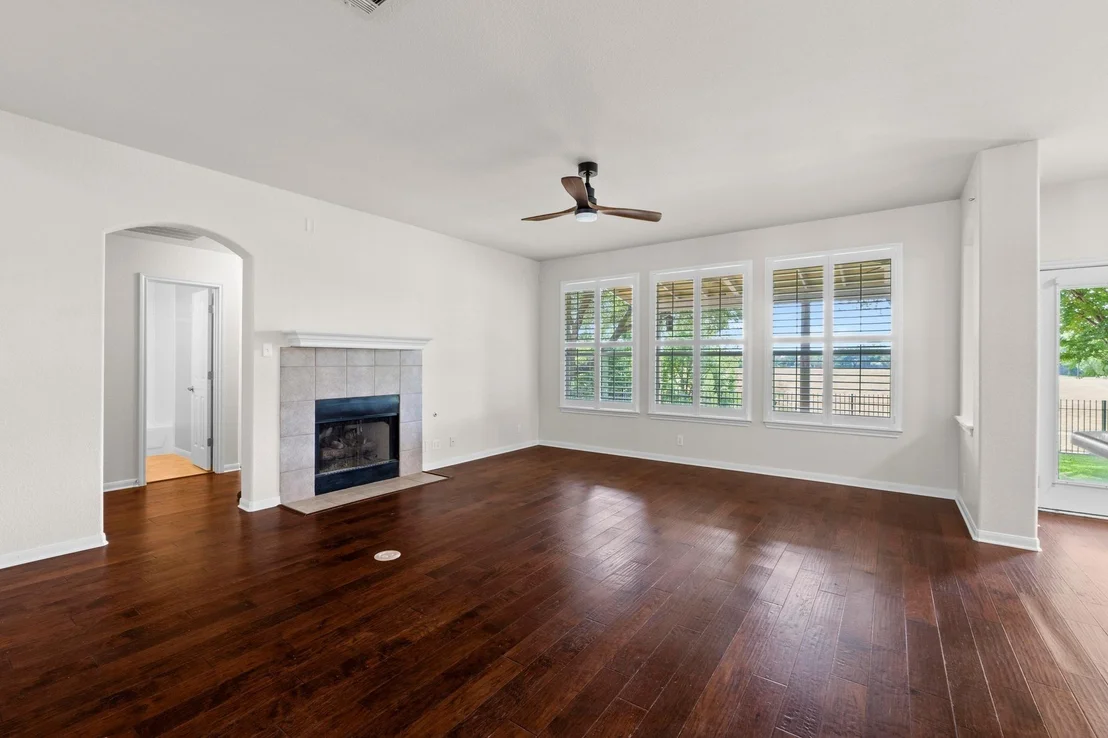 Photo of 1104 Camden CV