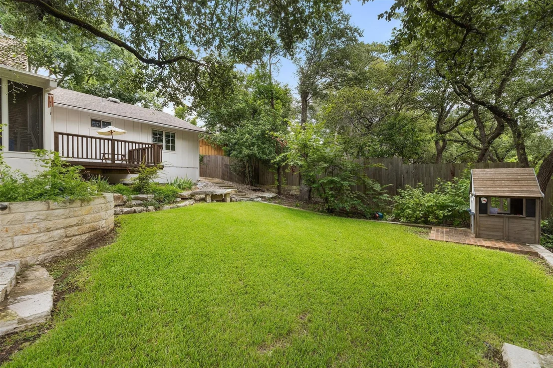 Photo of 8712 Mountain Ridge DR